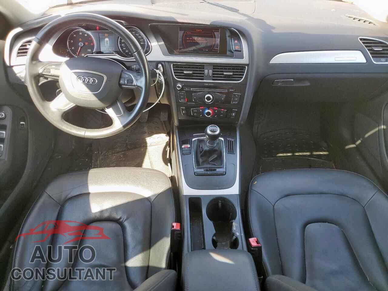AUDI A4 2013 - WAUDFAFL7DN045238