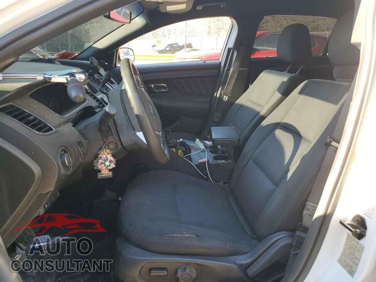 FORD TAURUS 2017 - 1FAHP2L86HG100186