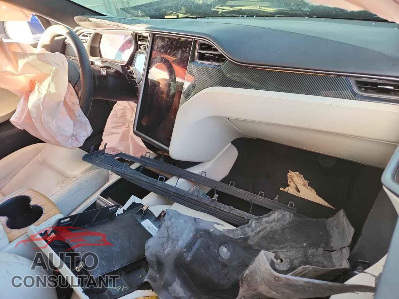 TESLA MODEL S 2020 - 5YJSA1E41LF413431