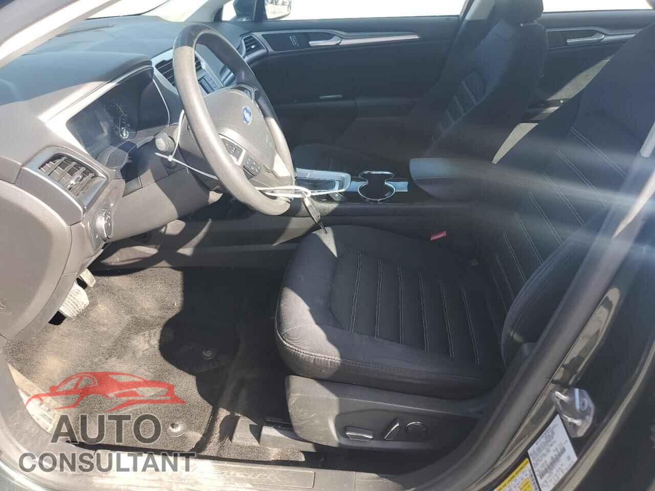 FORD FUSION 2015 - 1FA6P0H76F5117977