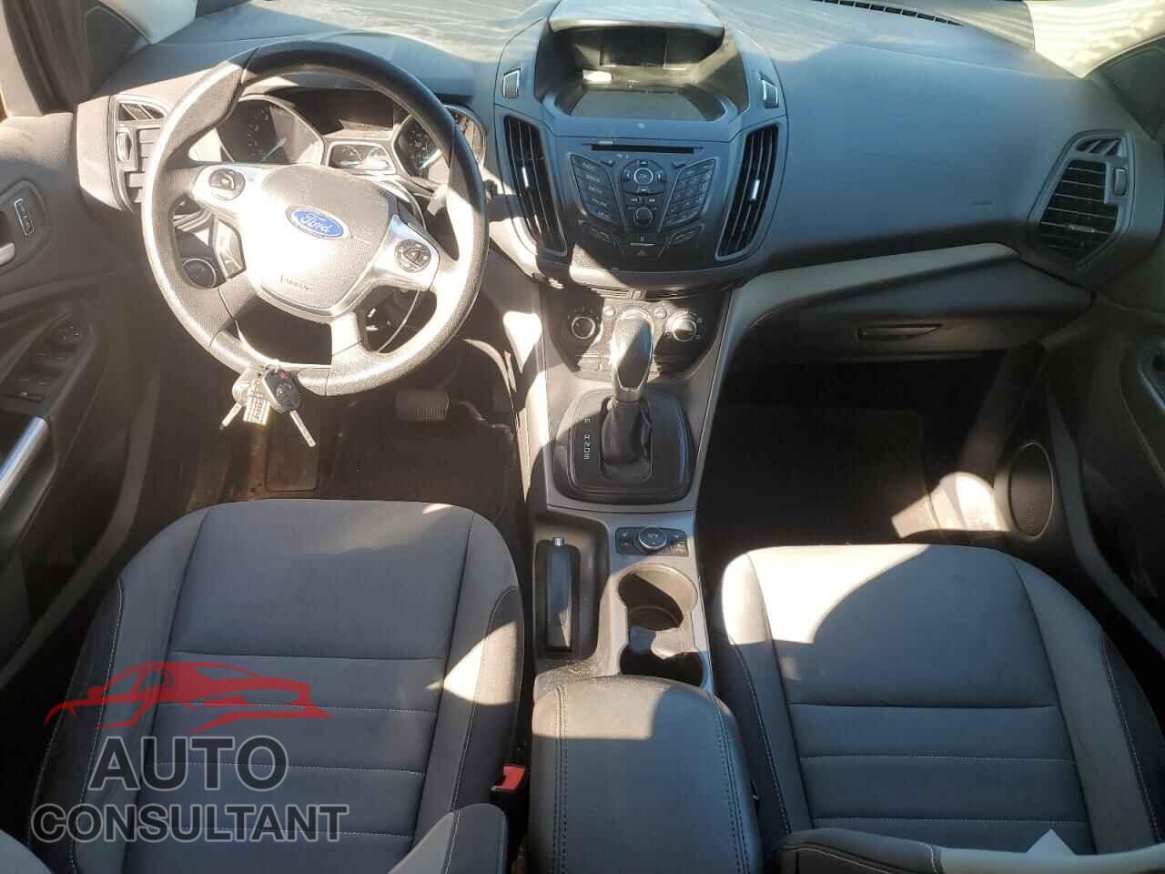FORD ESCAPE 2015 - 1FMCU0GX5FUC68916