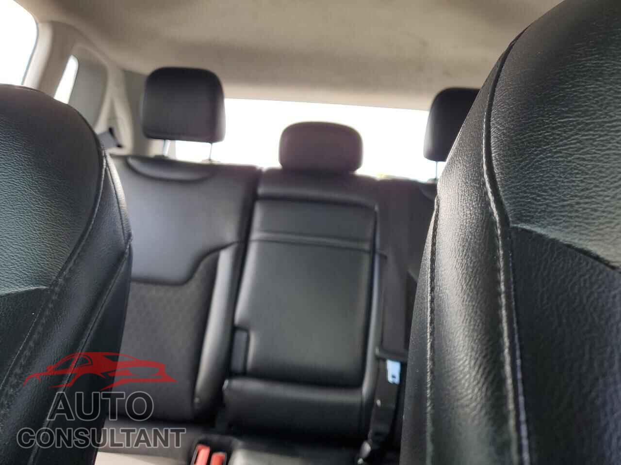 JEEP COMPASS 2019 - 3C4NJDBB5KT748466