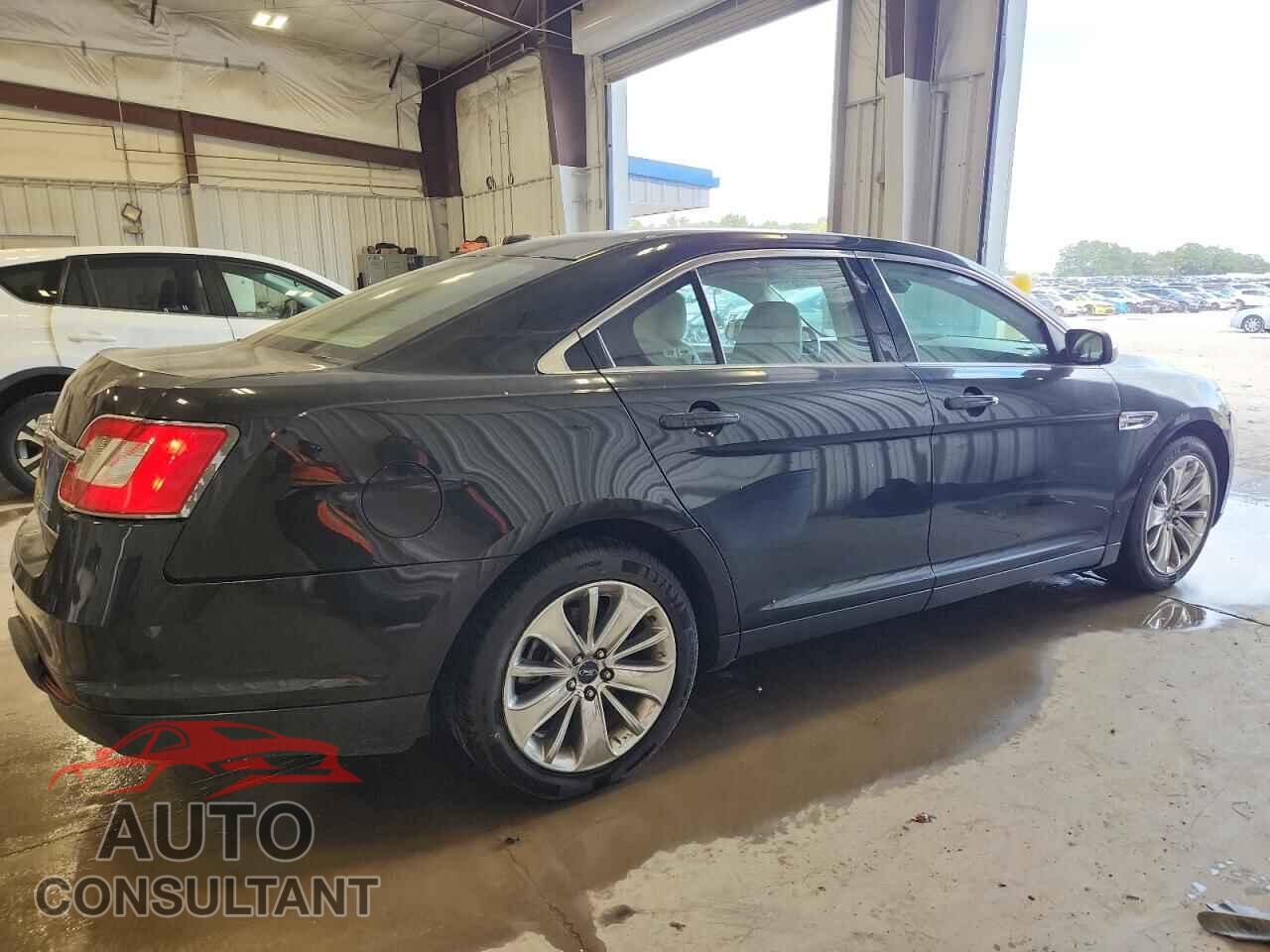FORD TAURUS 2011 - 1FAHP2FW8BG169673