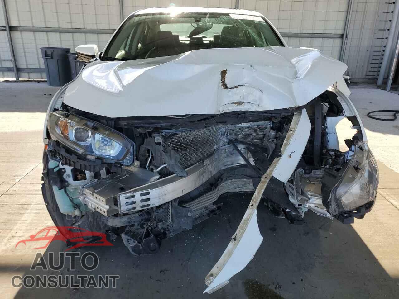 HONDA CIVIC 2018 - JHMFC1F71JX005677