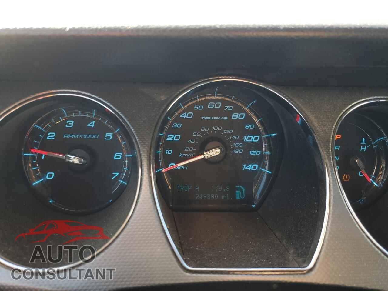 FORD TAURUS 2010 - 1FAHP2EW2AG105130