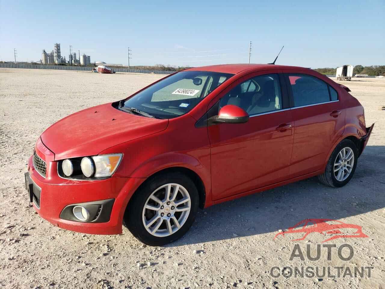 CHEVROLET SONIC 2012 - 1G1JC5SH8C4187845