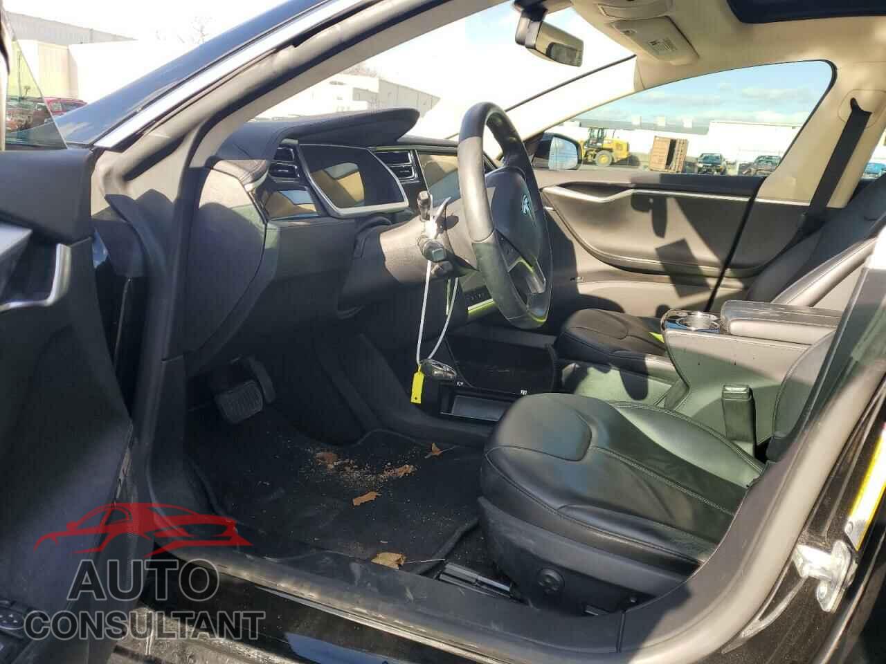 TESLA MODEL S 2013 - 5YJSA1DN0DFP10654