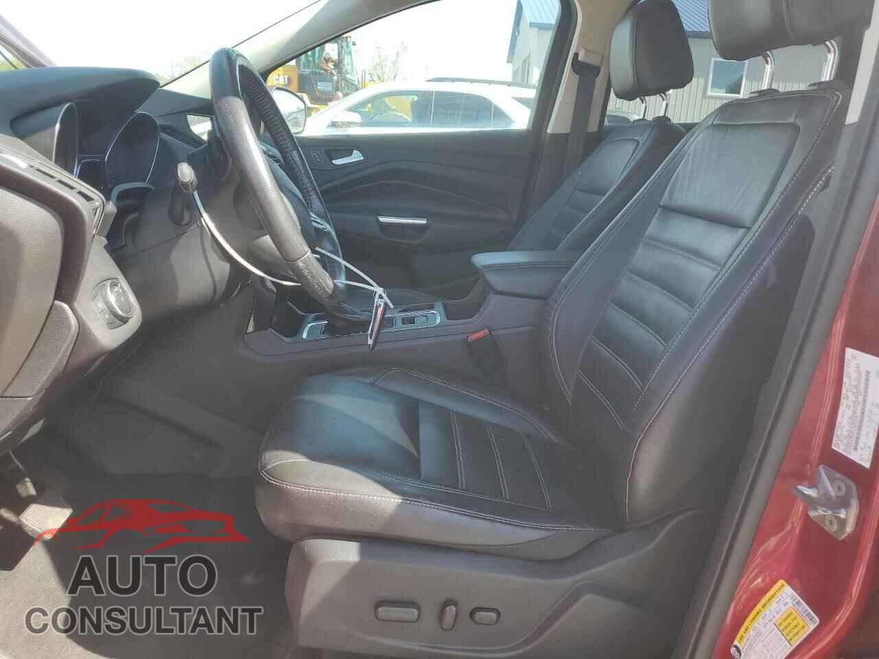 FORD ESCAPE 2017 - 1FMCU9JD3HUE32279