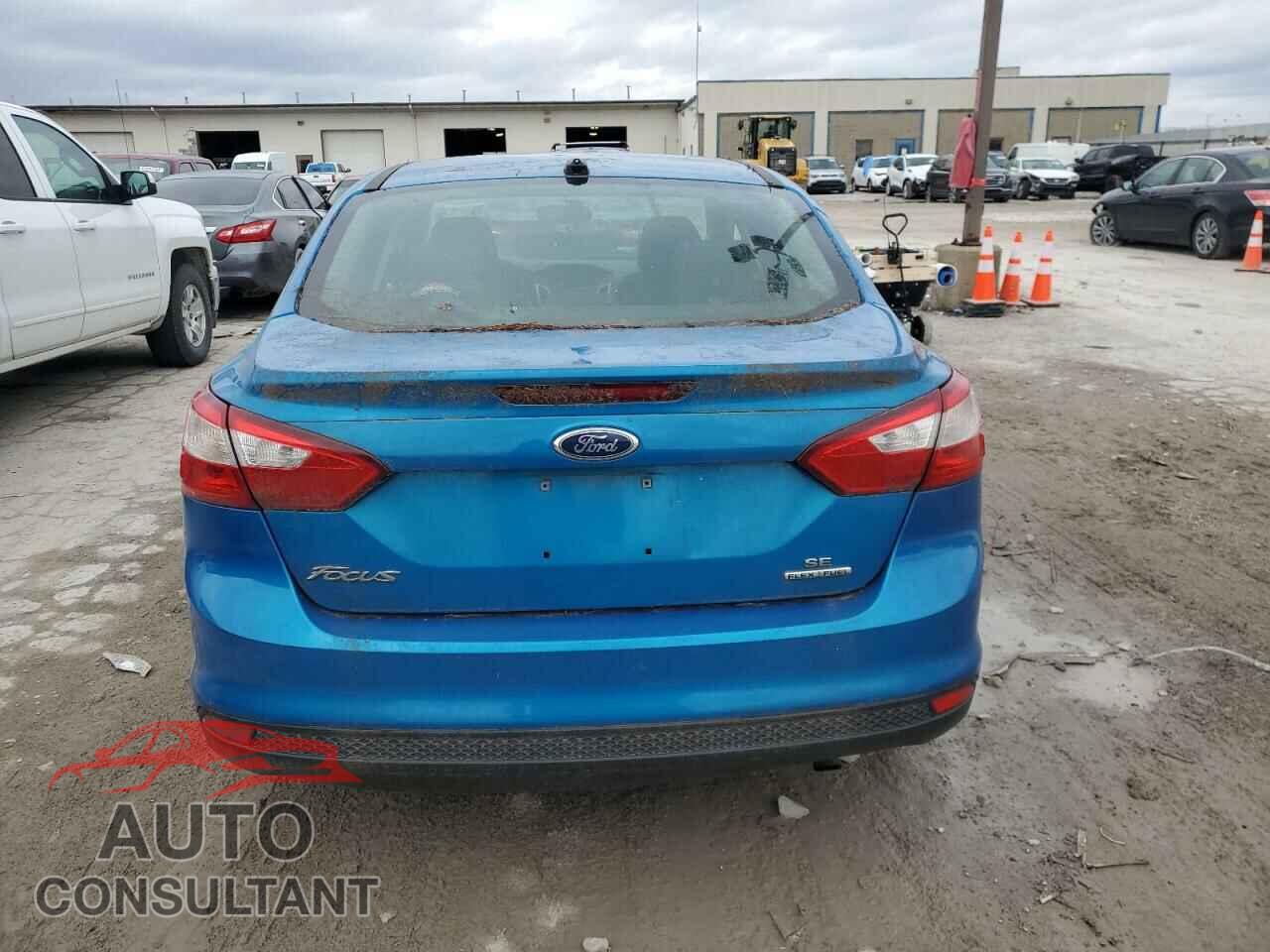 FORD FOCUS 2014 - 1FADP3F20EL406945