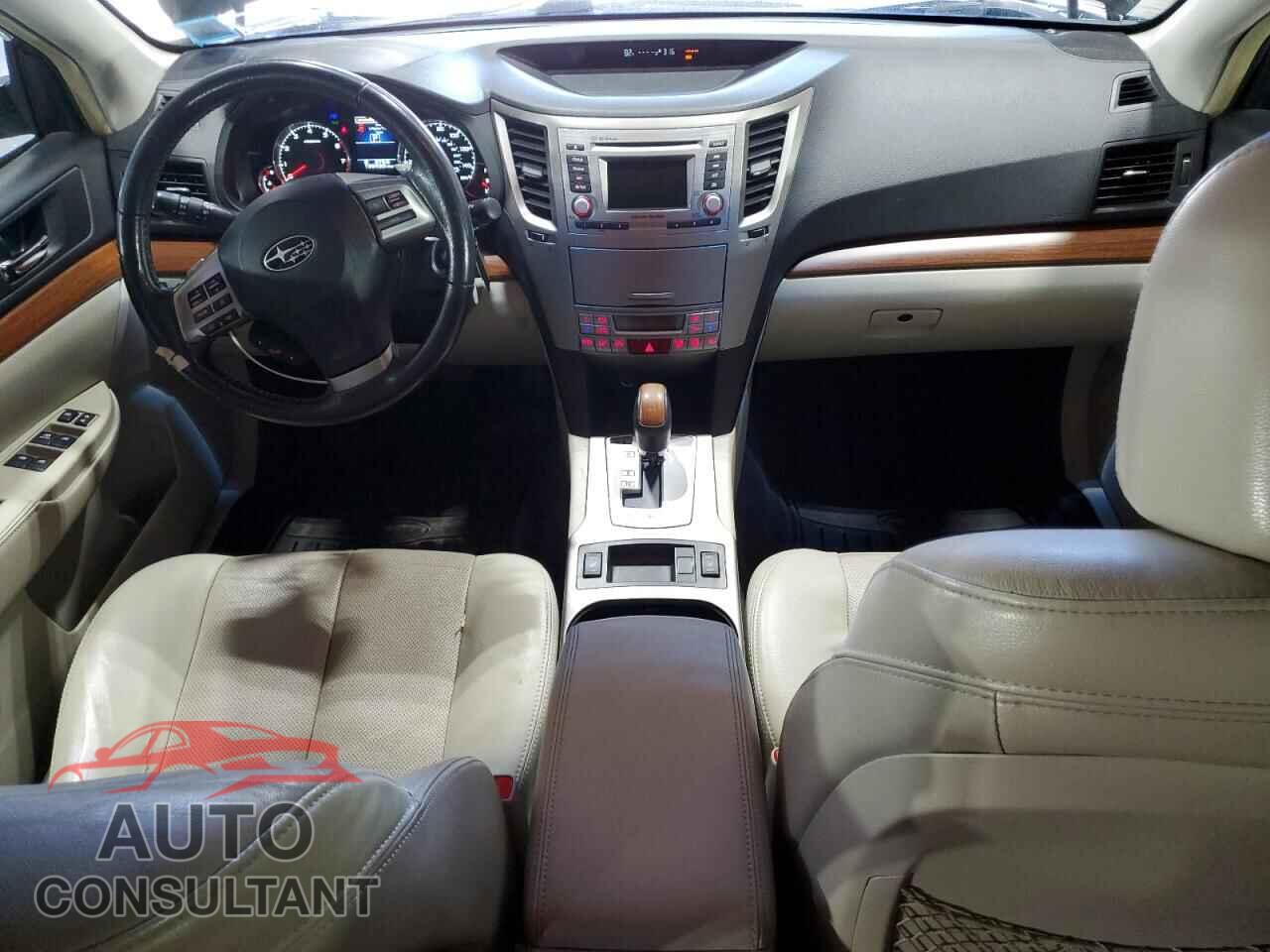 SUBARU OUTBACK 2014 - 4S4BRBLC8E3227132