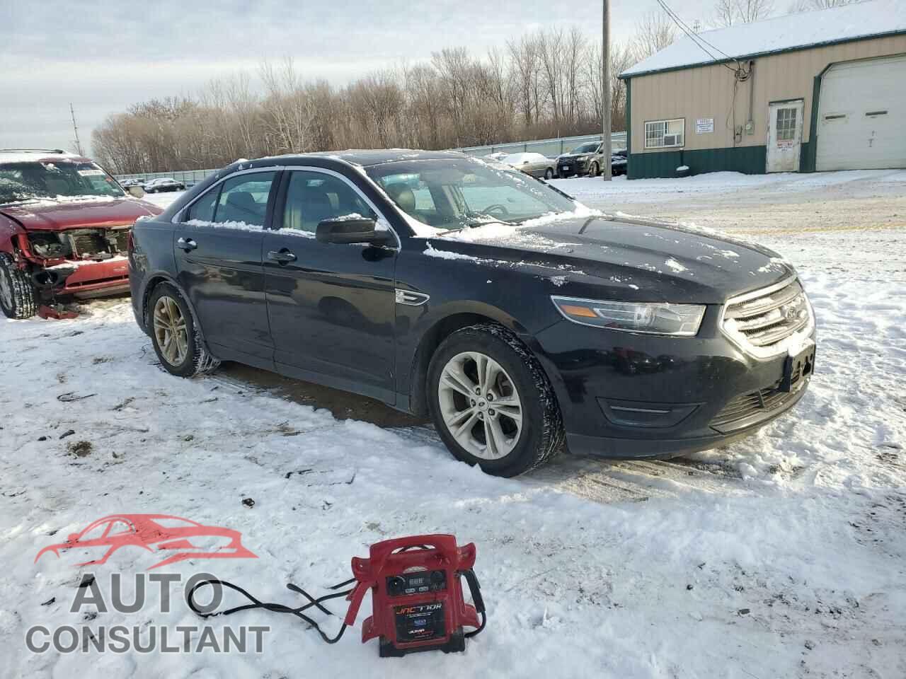 FORD TAURUS 2017 - 1FAHP2E90HG128135