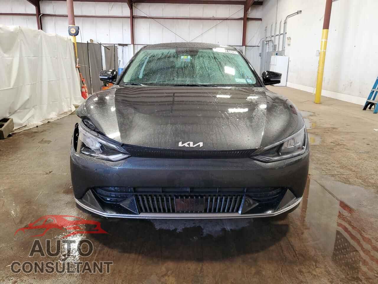 KIA EV6 LIGHT 2023 - KNDC34LA2P5126809