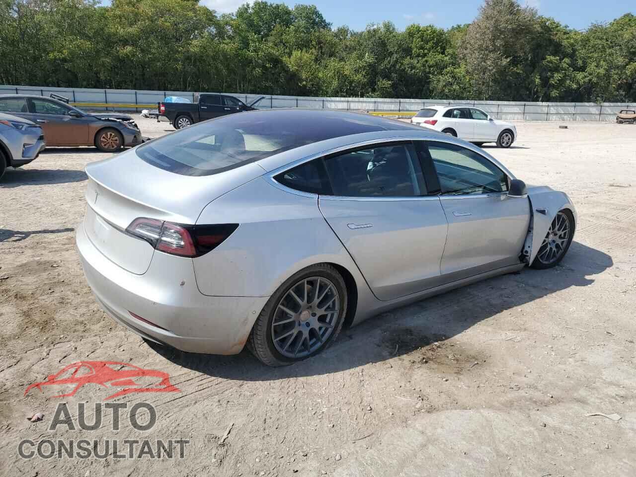 TESLA MODEL 3 2018 - 5YJ3E1EA2JF037494