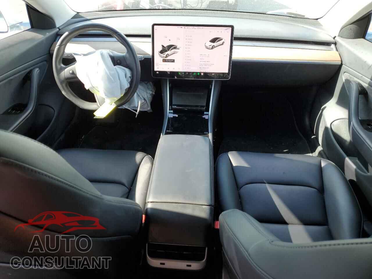 TESLA MODEL 3 2018 - 5YJ3E1EB7JF084271