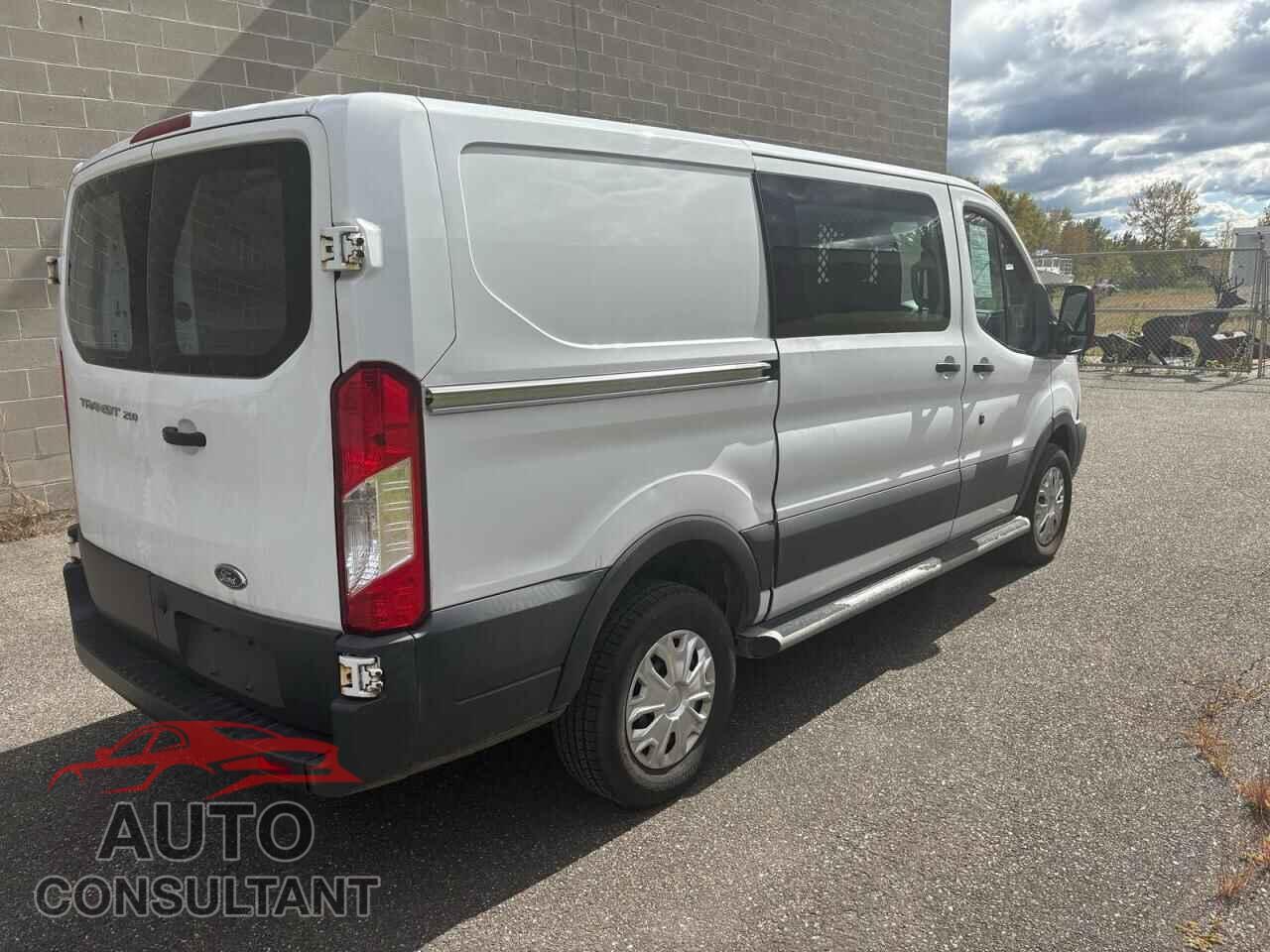 FORD TRANSIT 2018 - 1FTYR1YM2JKB16599