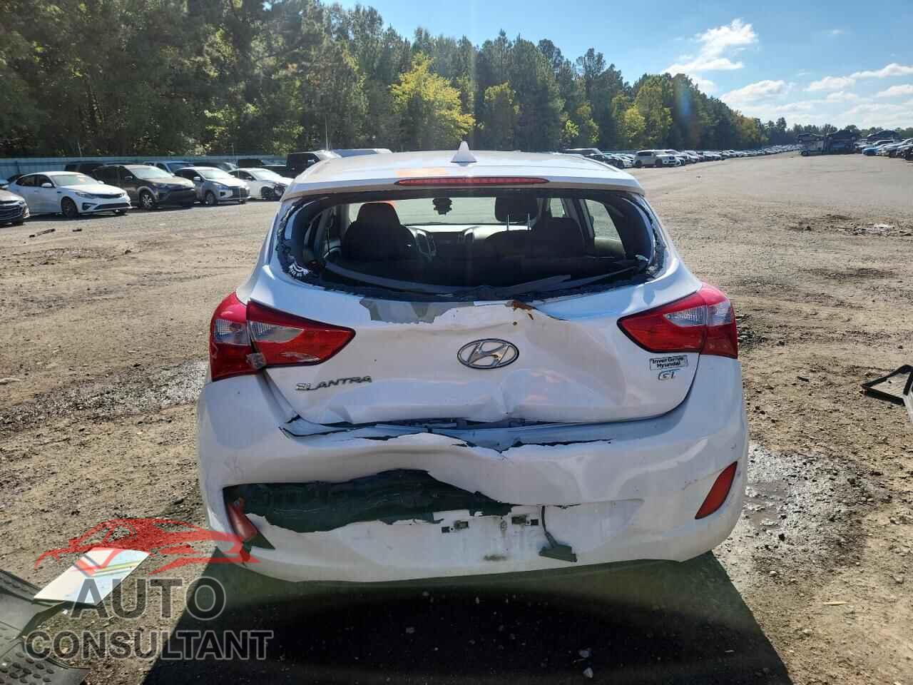 HYUNDAI ELANTRA 2013 - KMHD35LE2DU045285