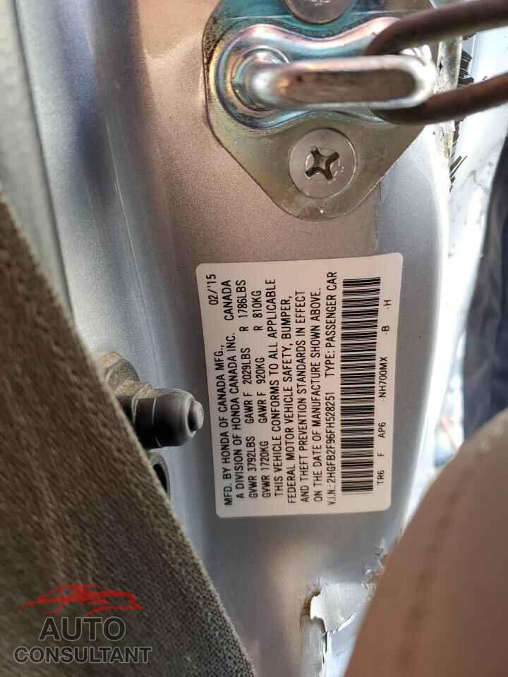 HONDA CIVIC 2015 - 2HGFB2F96FH528251