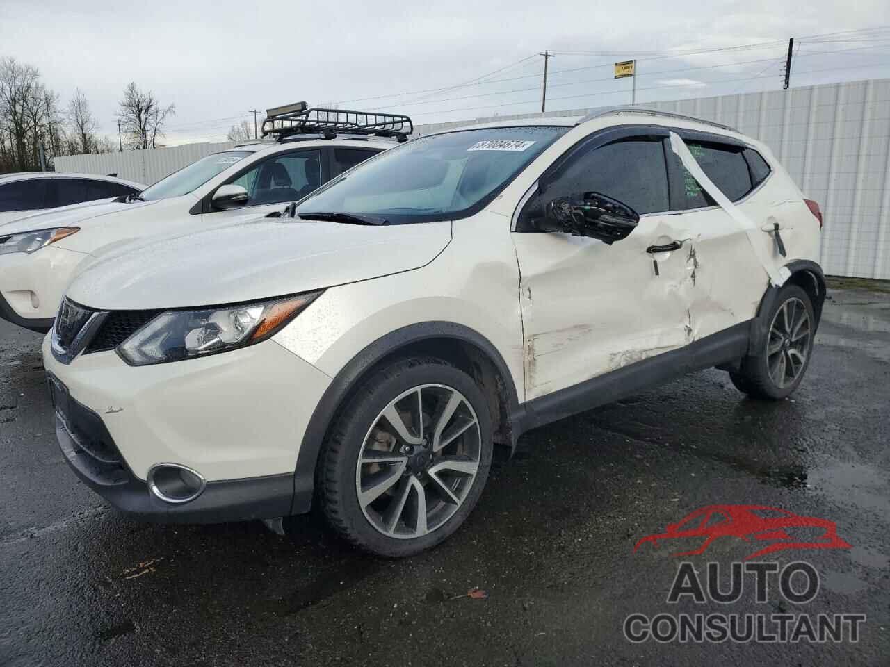 NISSAN ROGUE 2017 - JN1BJ1CR6HW125361