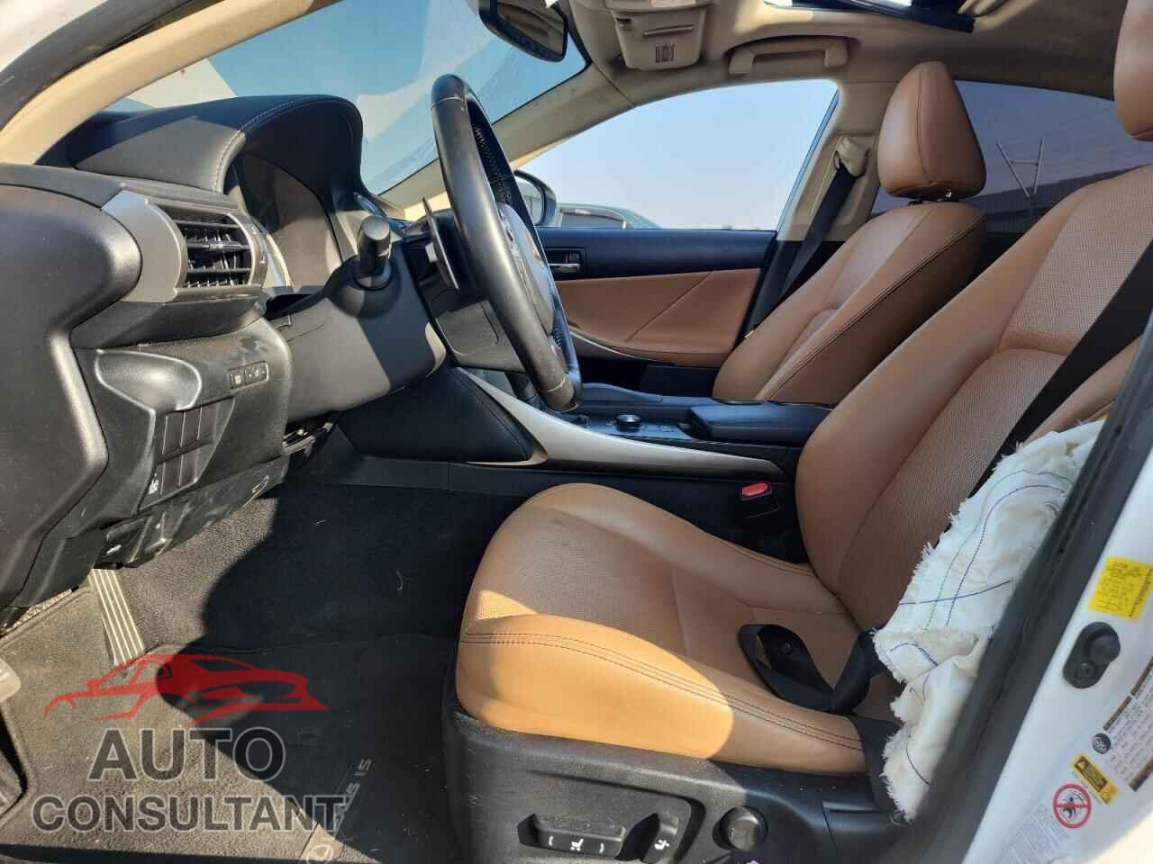 LEXUS IS 2015 - JTHBF1D25F5045700