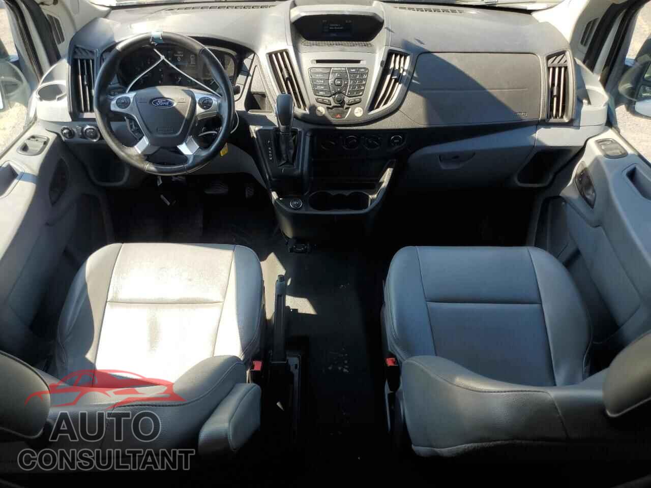 FORD TRANSIT 2019 - 1FTYR2CM1KKB64724