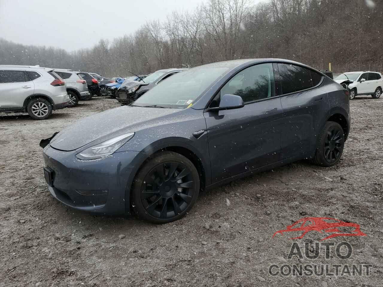 TESLA MODEL Y 2023 - 7SAYGDEE8PA043653