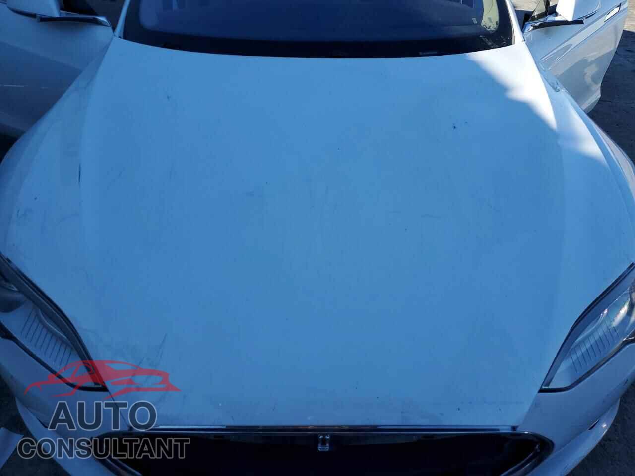 TESLA MODEL S 2015 - 5YJSA1H19FF090459