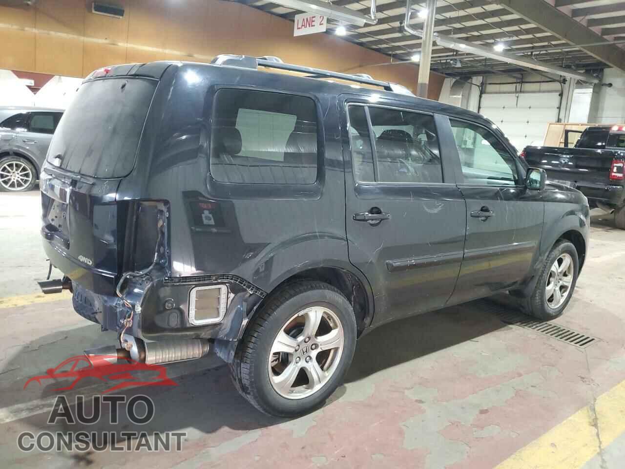 HONDA PILOT 2013 - 5FNYF4H40DB036200