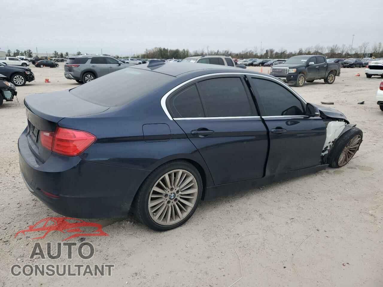 BMW 3 SERIES 2012 - WBA3A5C57CF341019