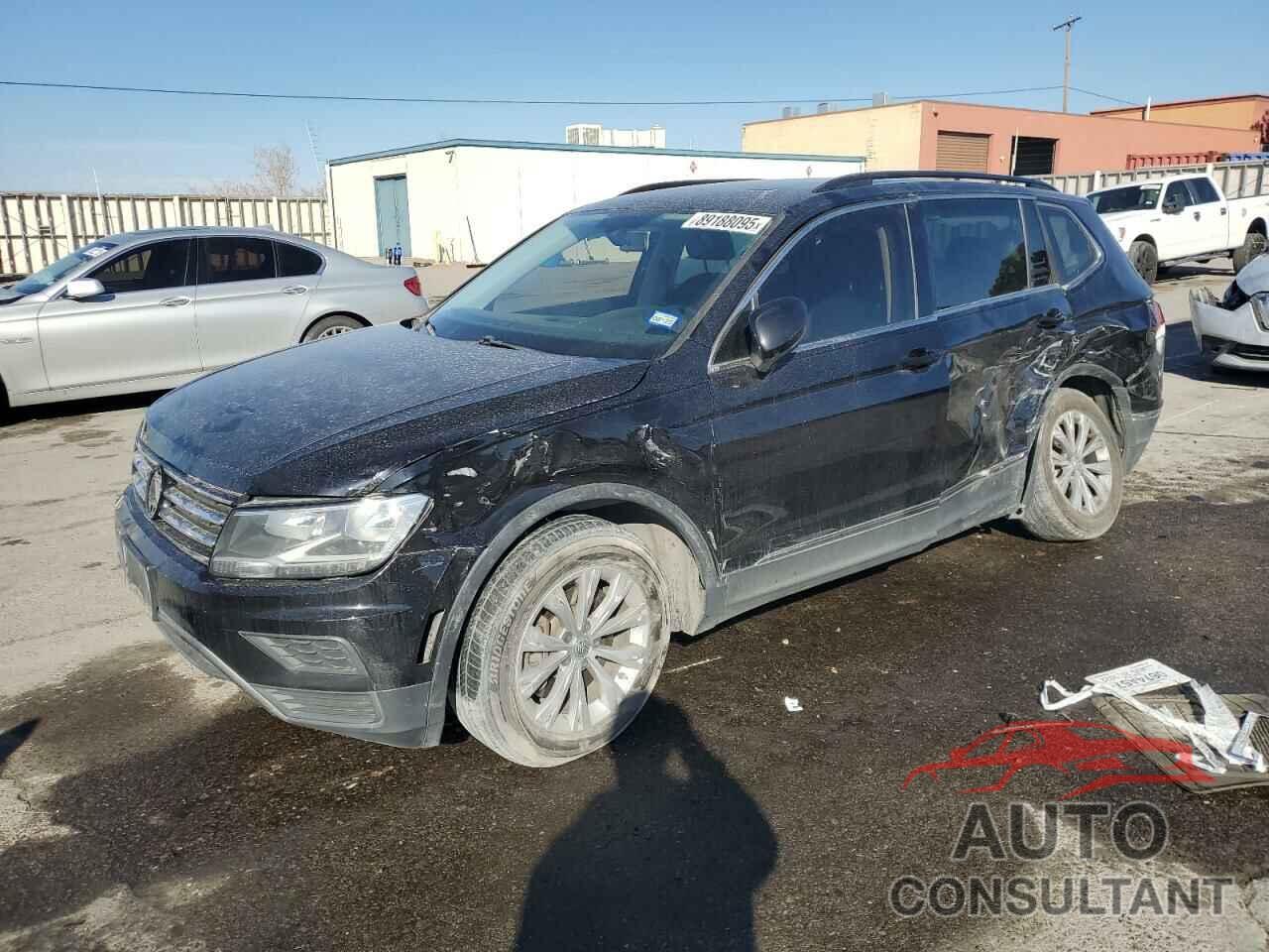 VOLKSWAGEN TIGUAN 2018 - 3VV3B7AX8JM149865