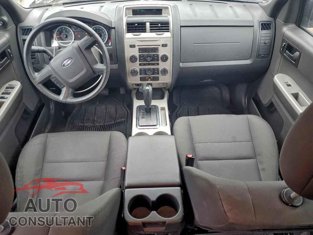 FORD ESCAPE 2011 - 1FMCU0D77BKC00272