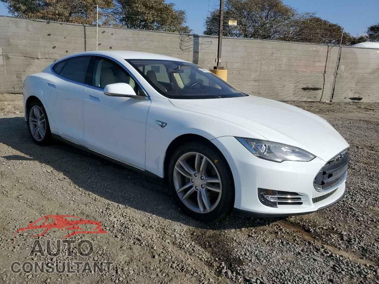 TESLA MODEL S 2013 - 5YJSA1CG2DFP17298