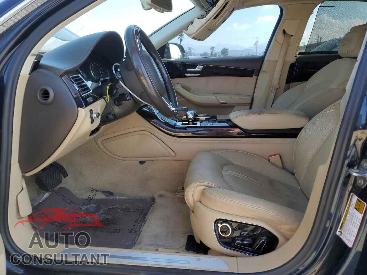 AUDI A8 2012 - WAURVAFDXCN036159