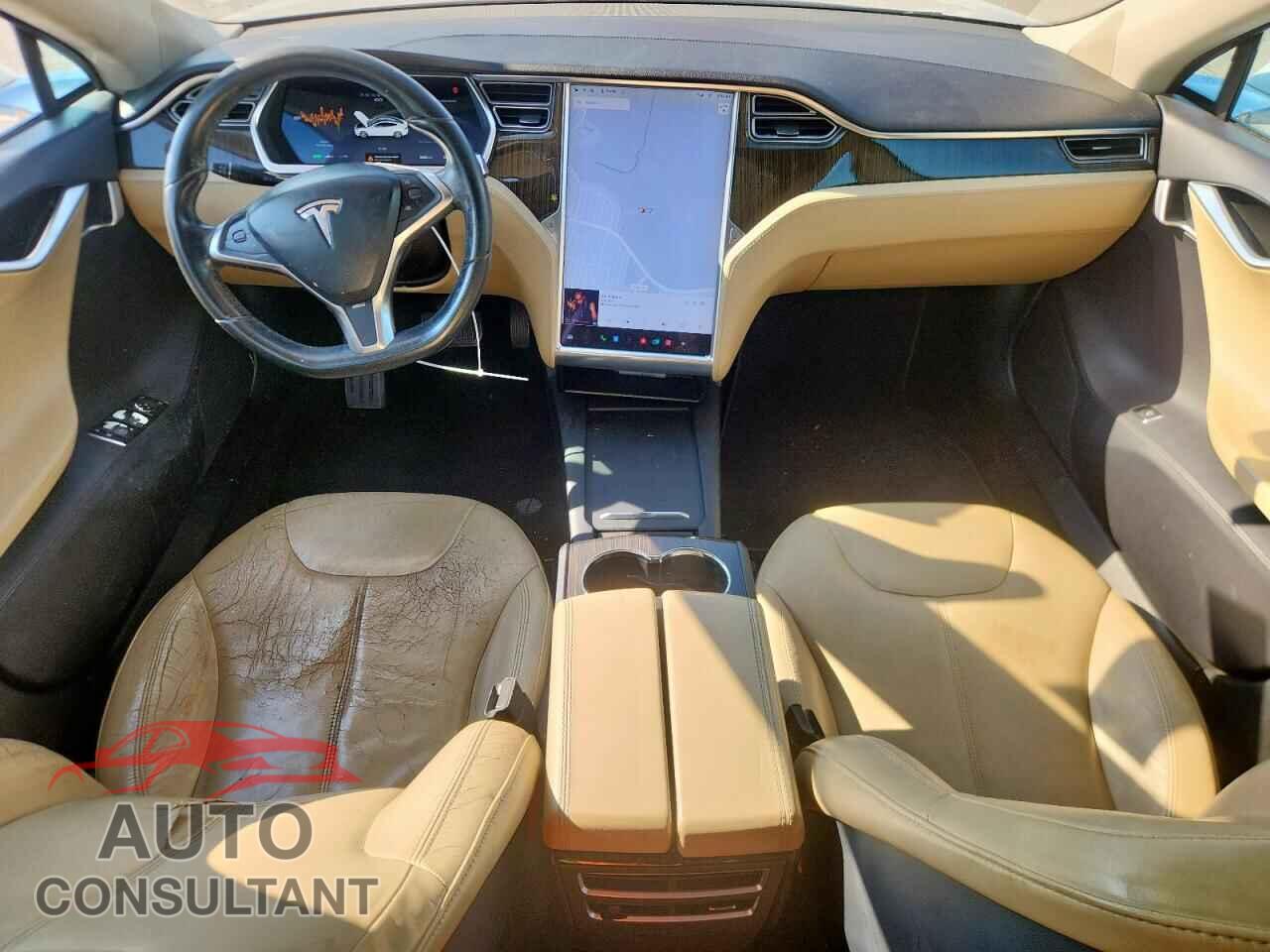 TESLA MODEL S 2013 - 5YJSA1CG8DFP14082