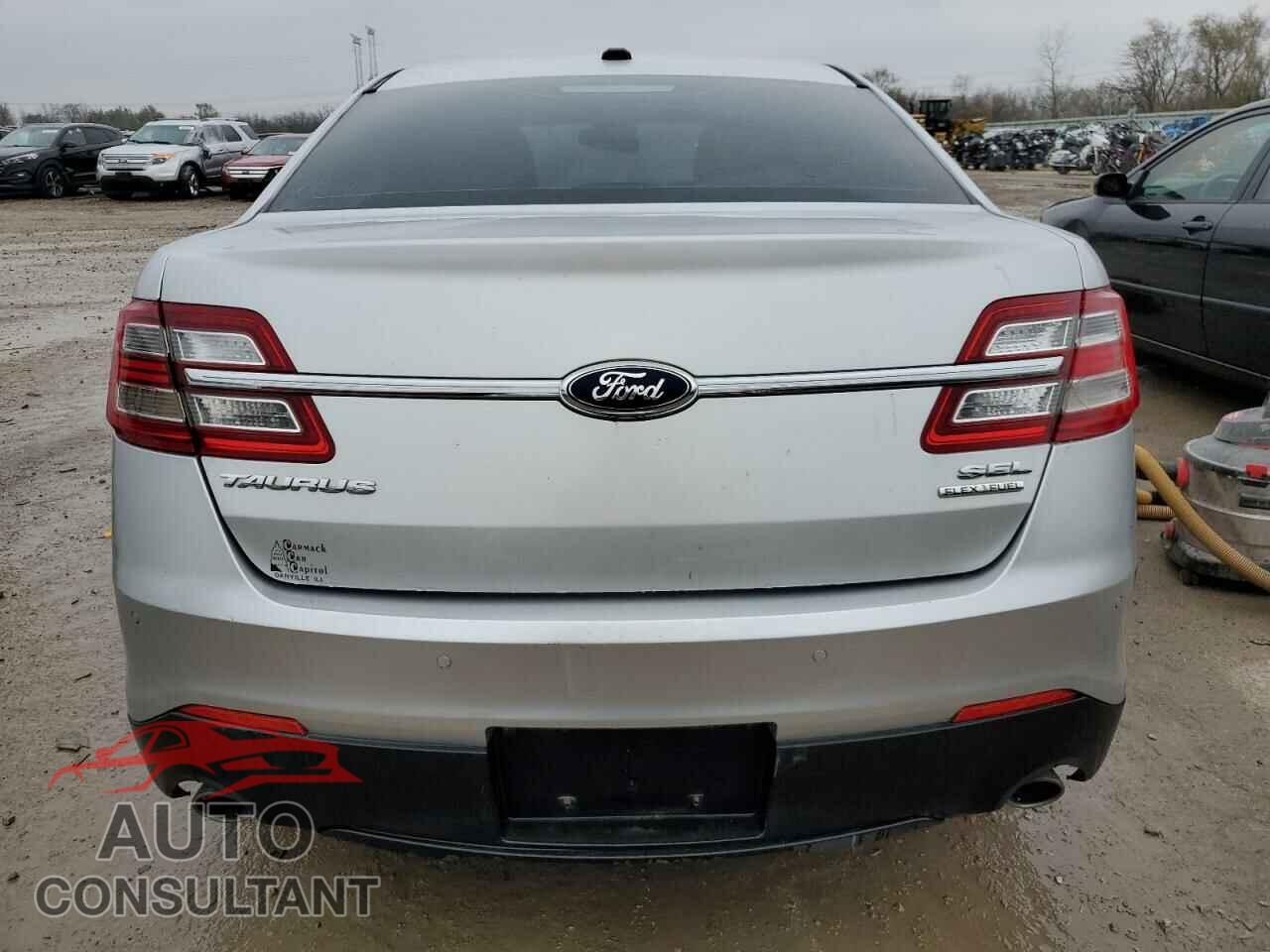 FORD TAURUS 2013 - 1FAHP2E8XDG224775