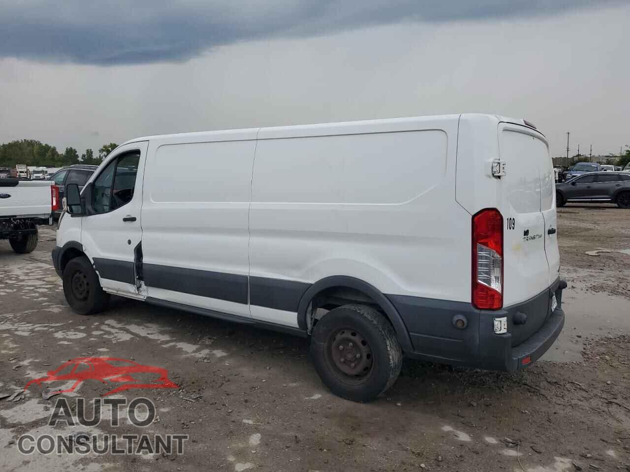 FORD TRANSIT 2017 - 1FTYR2YM3HKA04555