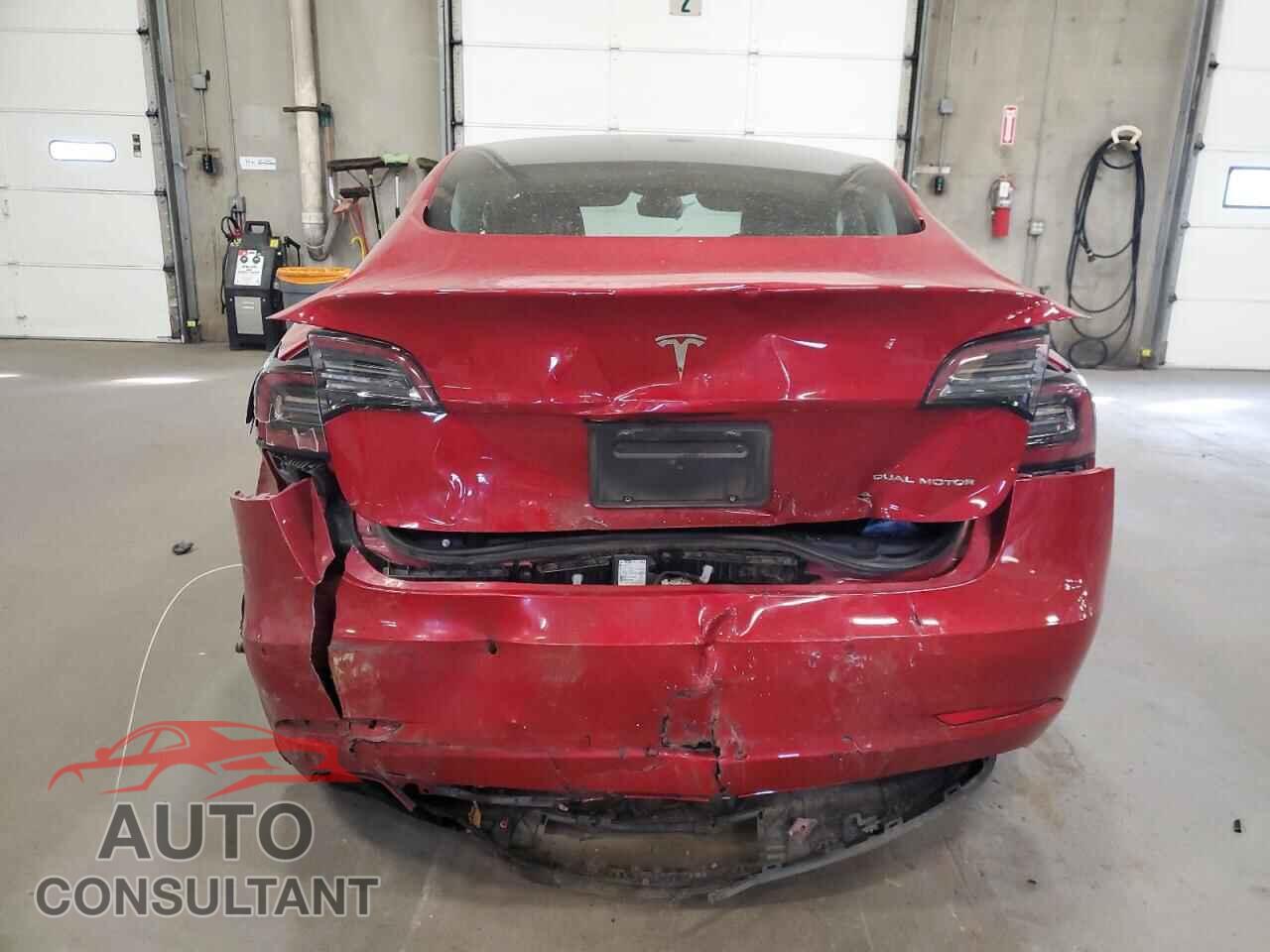 TESLA MODEL 3 2021 - 5YJ3E1EB2MF960782