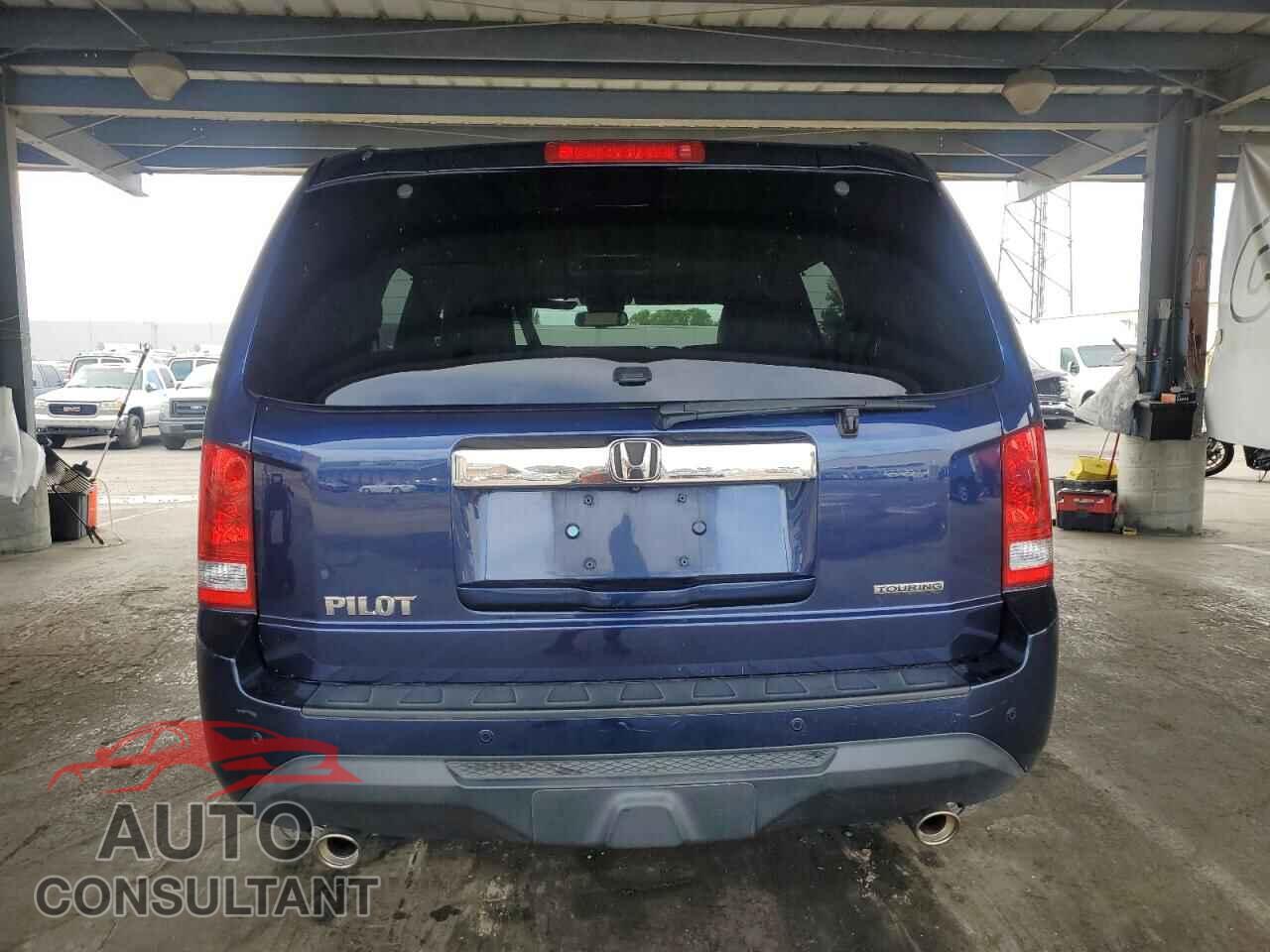 HONDA PILOT 2013 - 5FNYF3H96DB004843