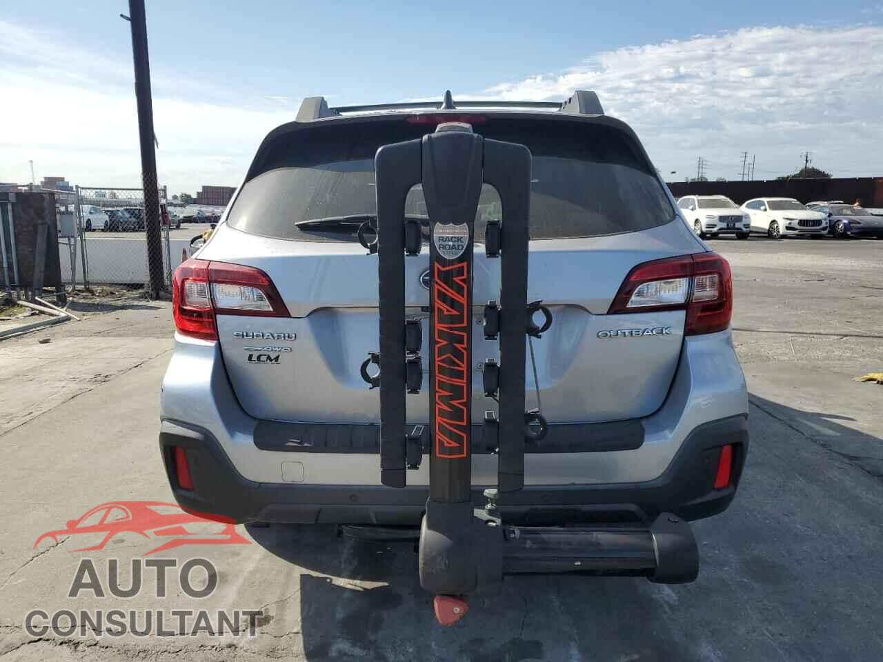 SUBARU OUTBACK 2018 - 4S4BSANC3J3230767