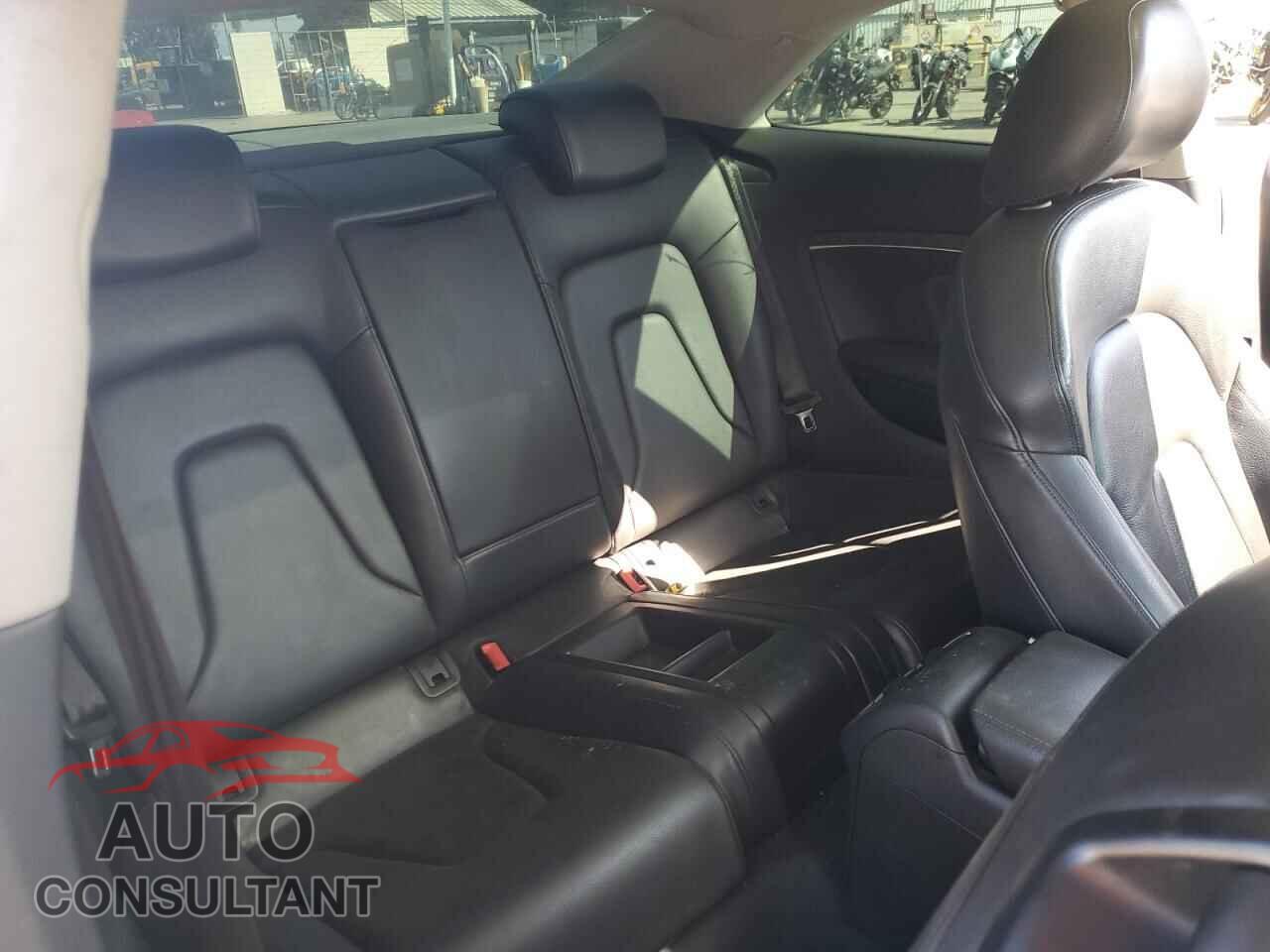 AUDI A5 2013 - WAULFAFR4DA027416
