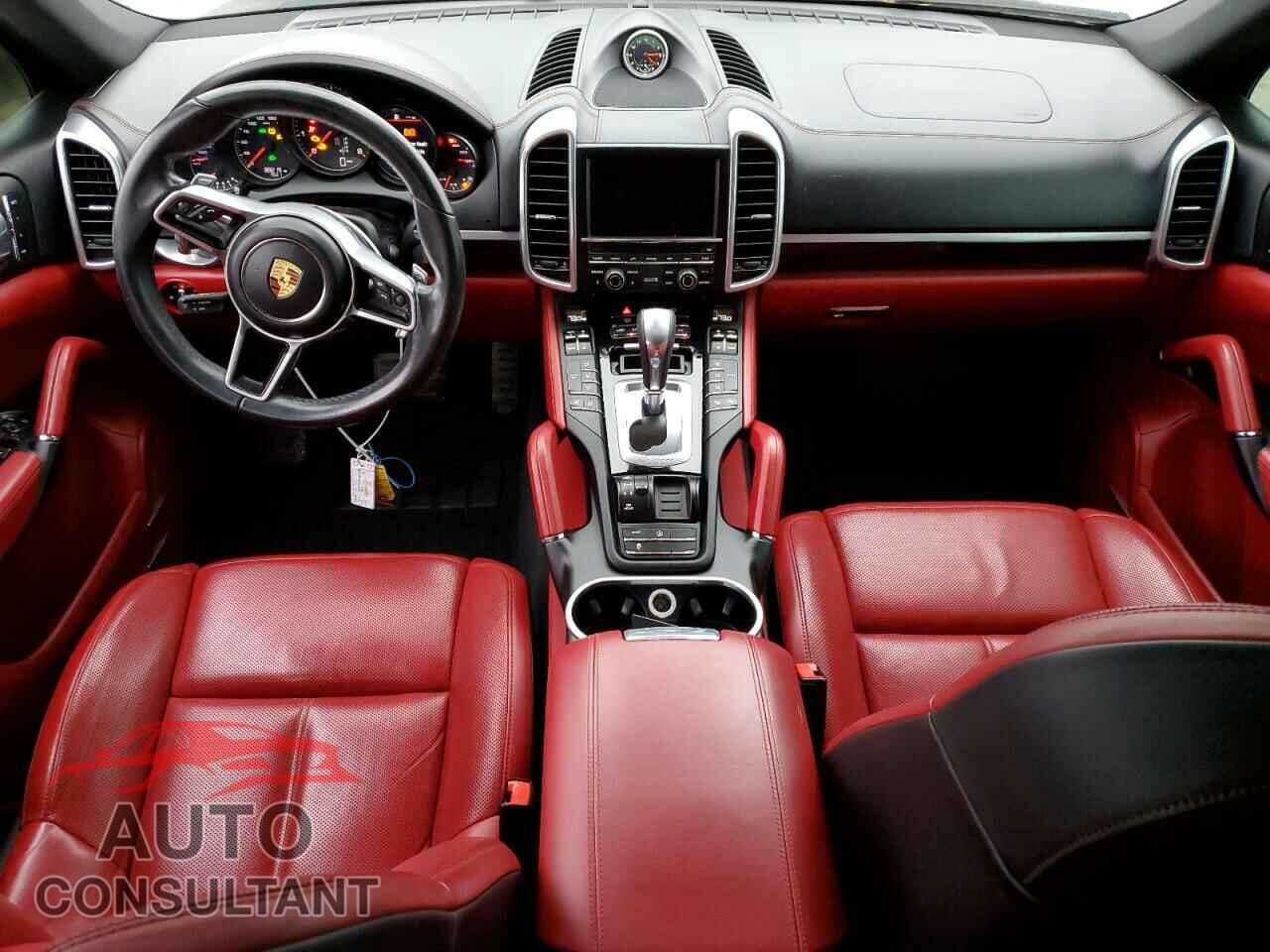 PORSCHE CAYENNE 2016 - WP1AA2A24GLA10972