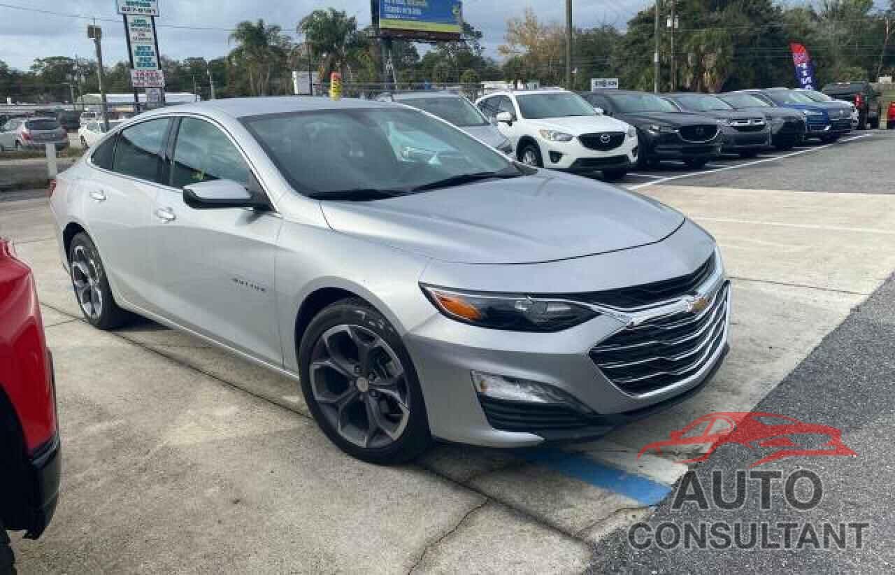 CHEVROLET MALIBU 2022 - 1G1ZD5ST1NF119575