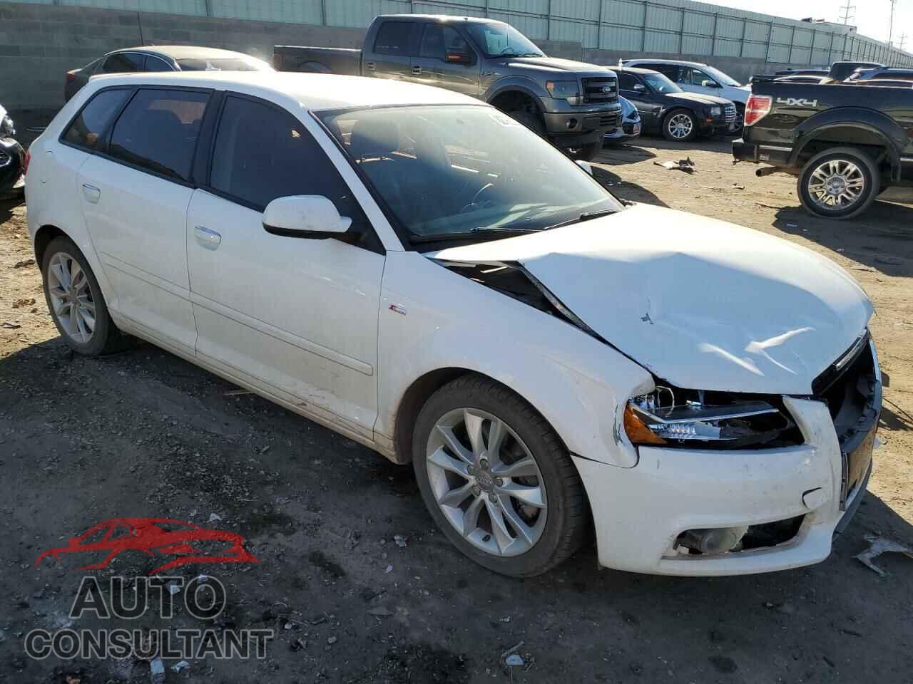 AUDI A3 2012 - WAUFEAFM8CA087573