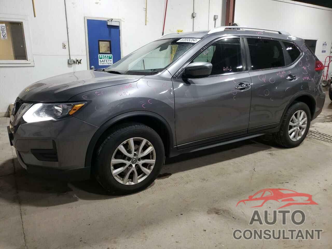 NISSAN ROGUE 2017 - KNMAT2MV8HP542110