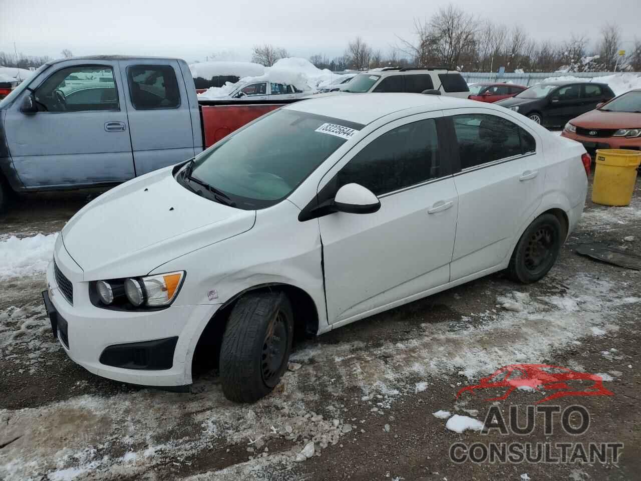 CHEVROLET SONIC 2015 - 1G1JC5SH6F4183233