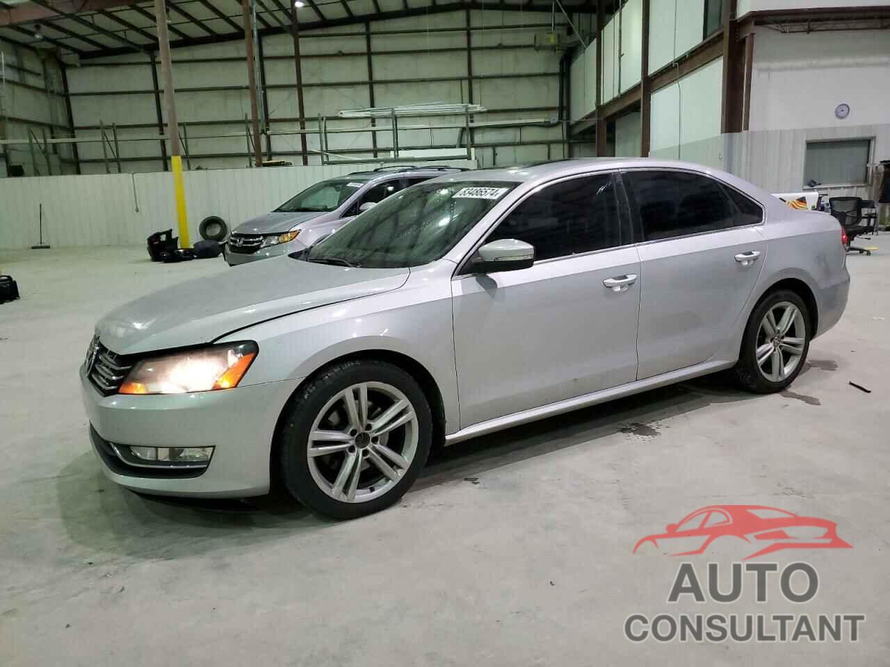 VOLKSWAGEN PASSAT 2013 - 1VWBM7A38DC011165