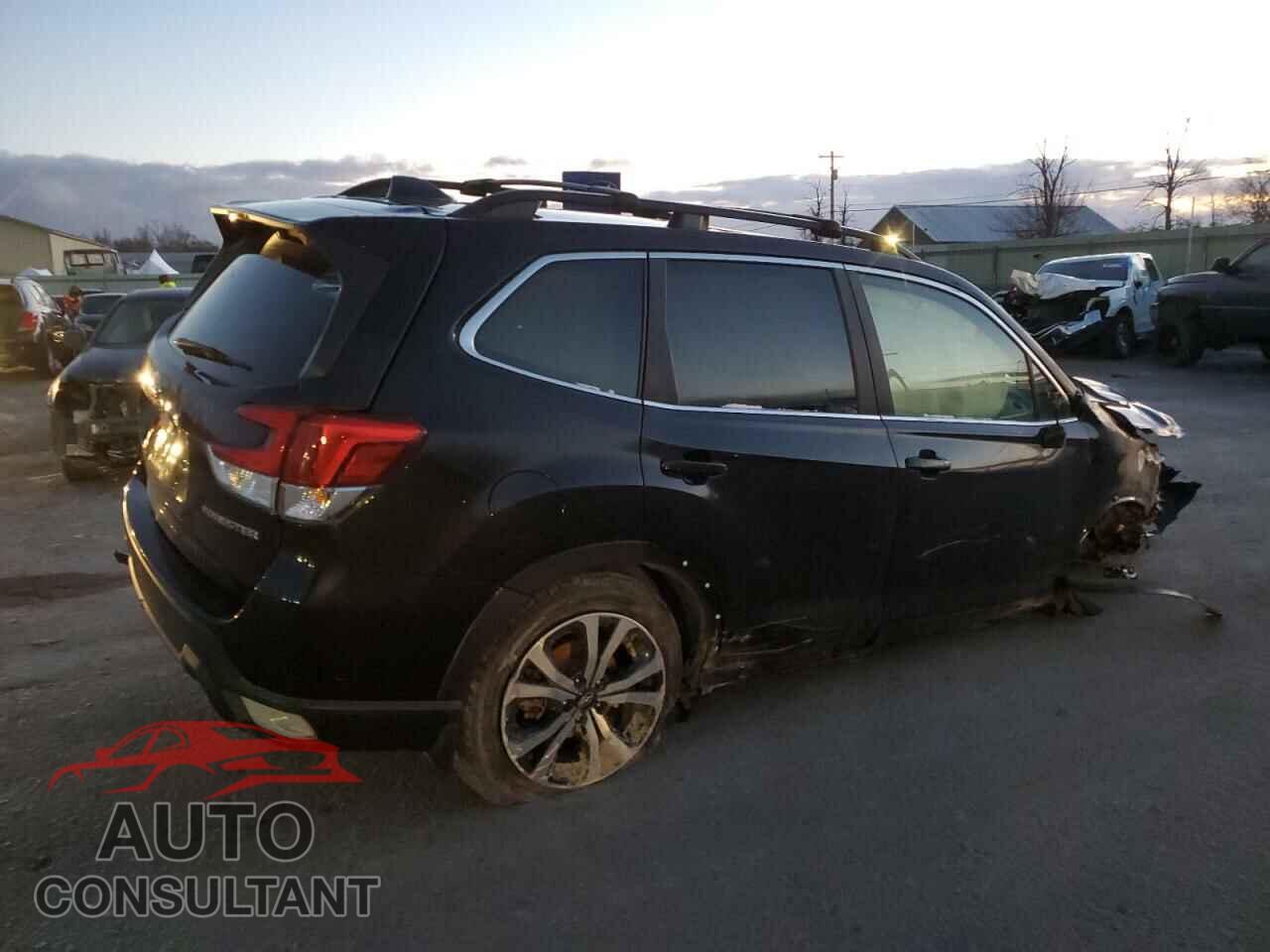 SUBARU FORESTER 2019 - JF2SKAUC3KH404543