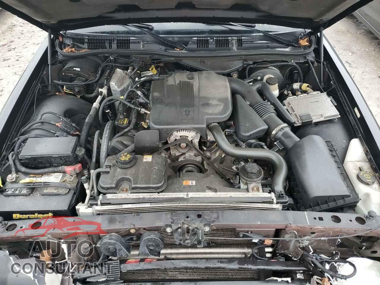 FORD CROWN VIC 2011 - 2FABP7EV5BX139357