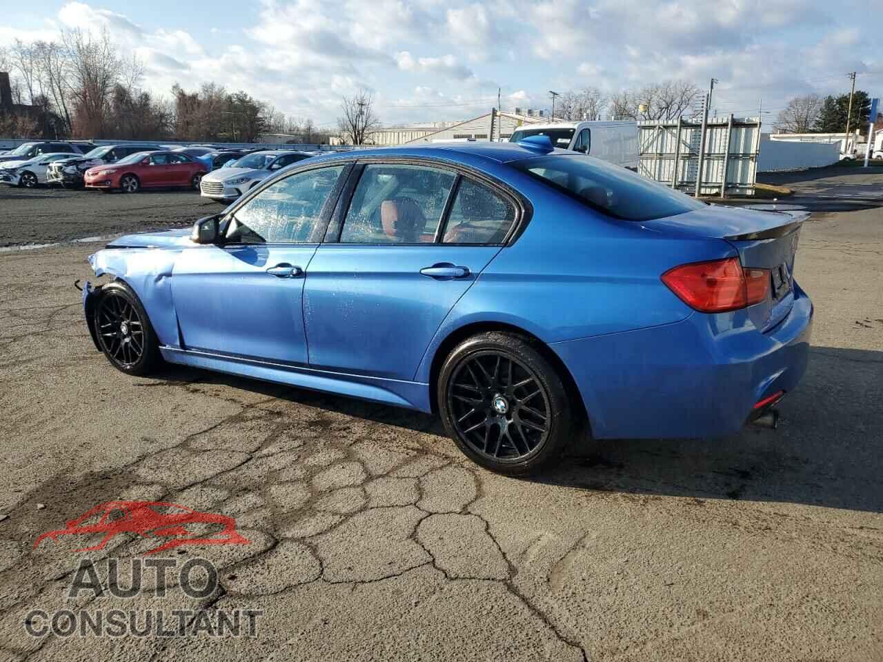 BMW 3 SERIES 2013 - WBA3B9C51DF586940
