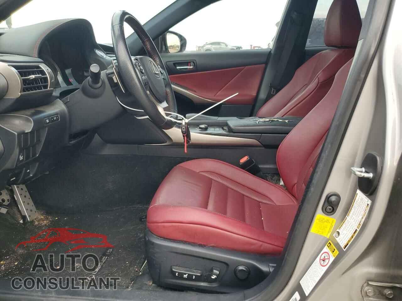 LEXUS IS 2015 - JTHBF1D29F5063956
