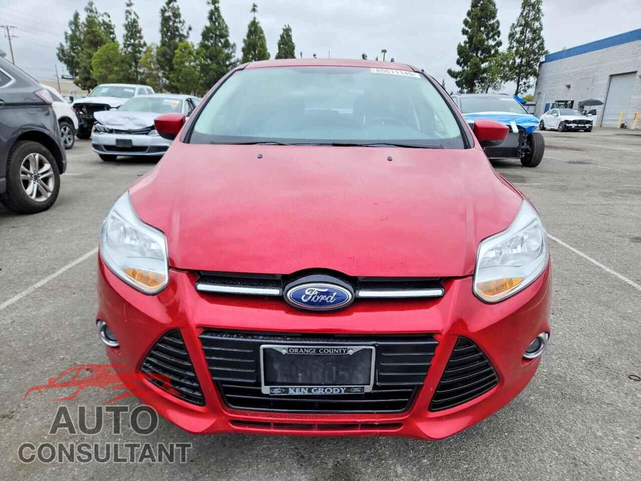 FORD FOCUS 2012 - 1FAHP3K28CL330489